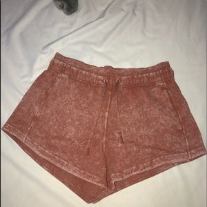 canyon rock inner glow shorts lululemon